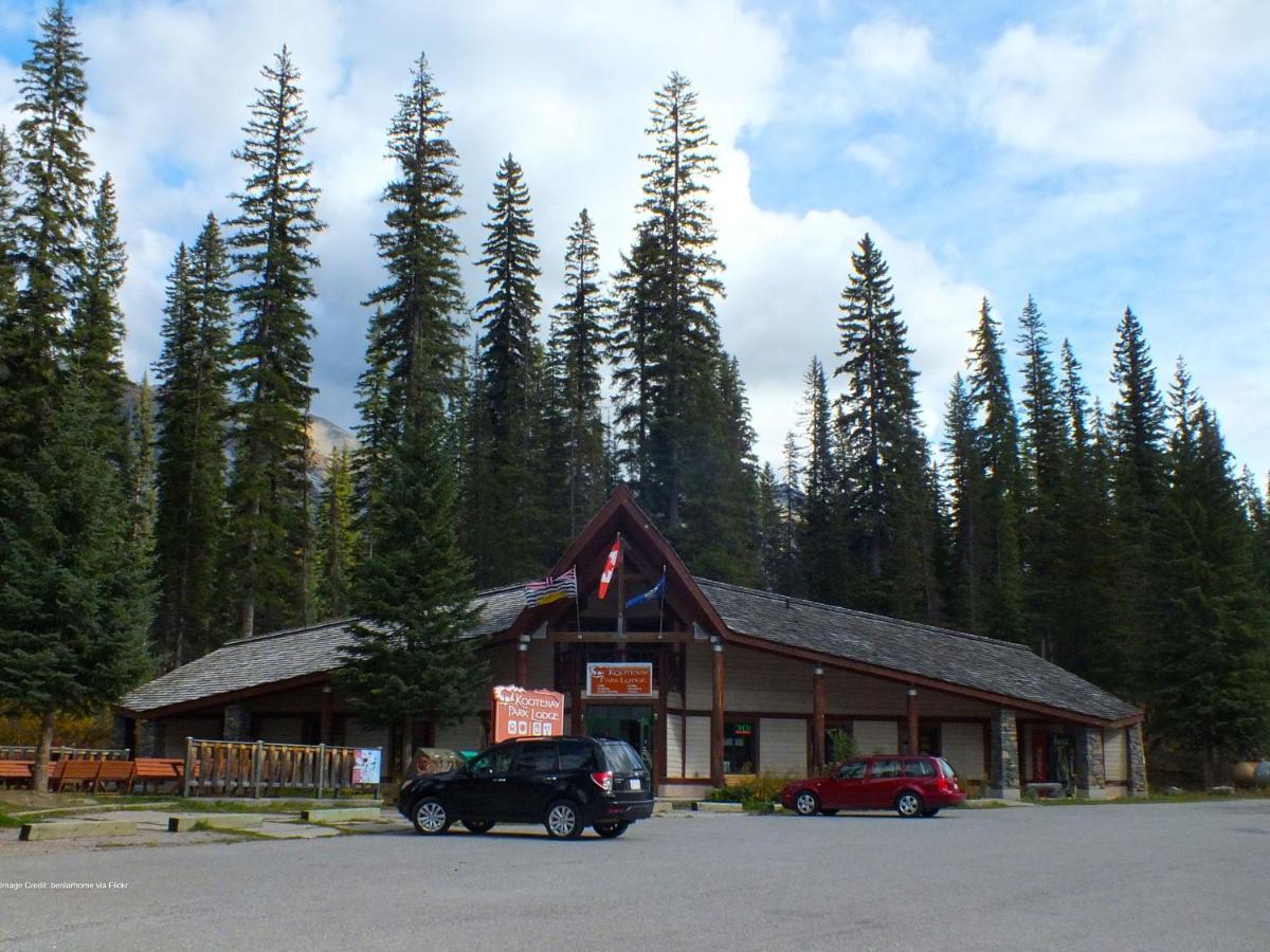 Kootenay Park Lodge Vermillion Crossing Extérieur photo